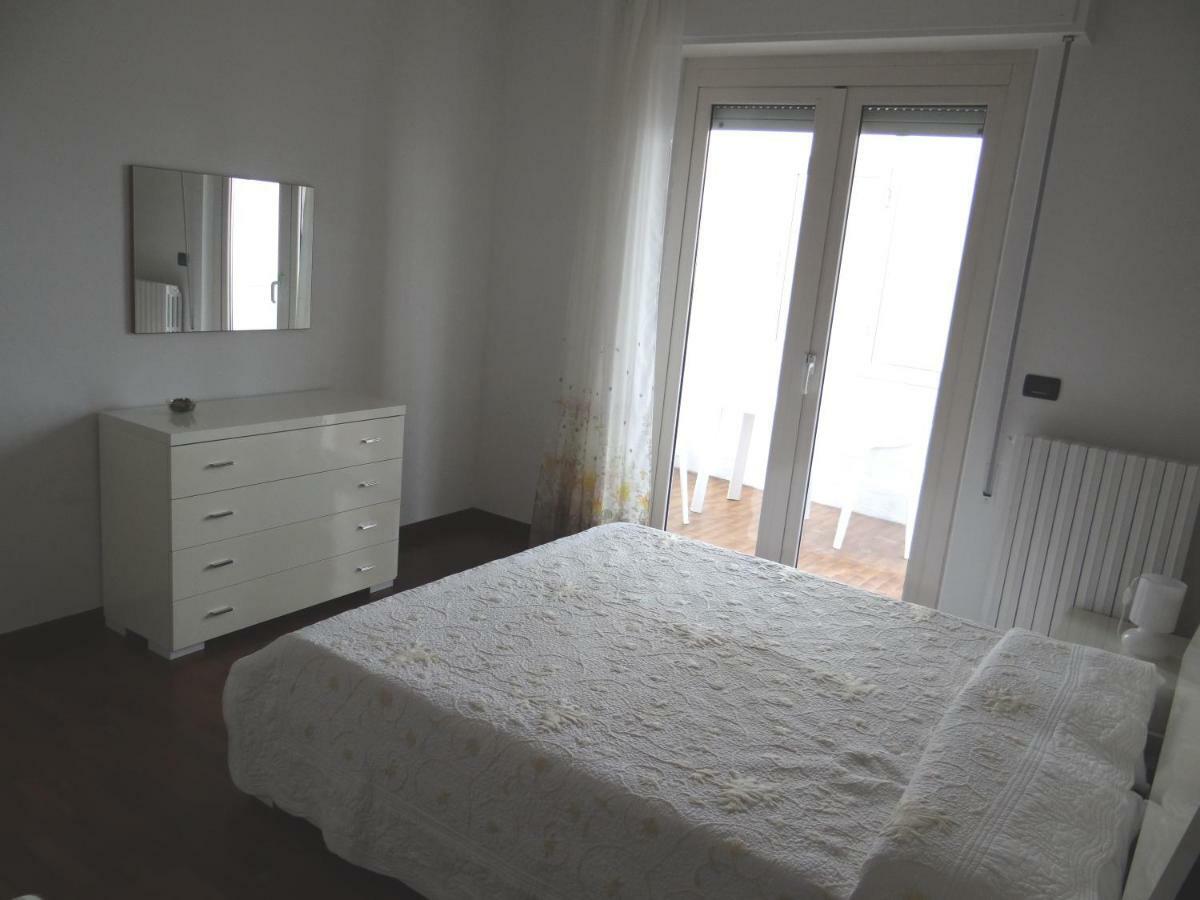 Grande Appartamento Al Mare Martinsicuro Extérieur photo